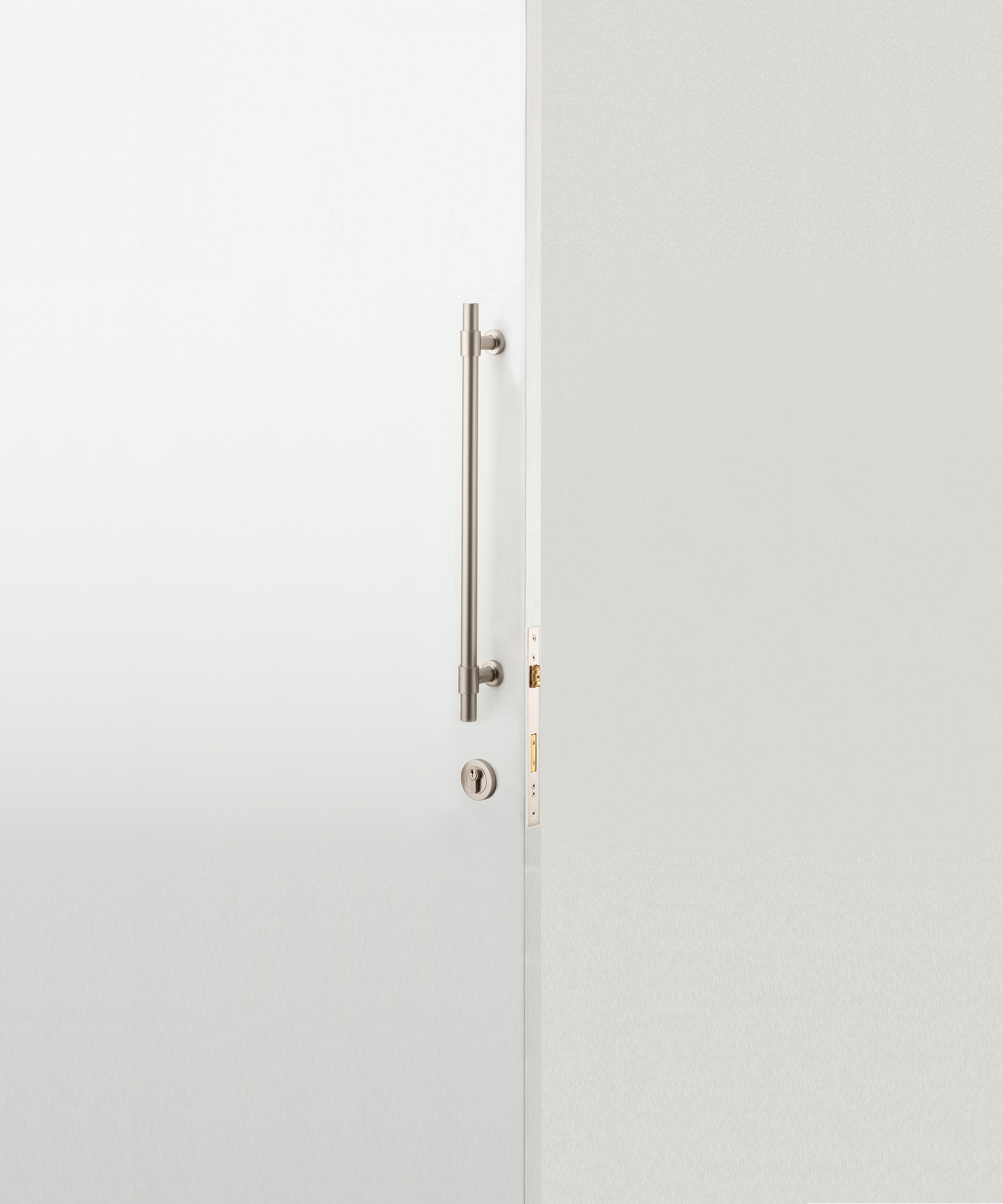 9444KENTR60KK - Berlin Pull Handle - 450mm Entrance Kit with Separate High Security Lock - Polished Chrome - Entrance