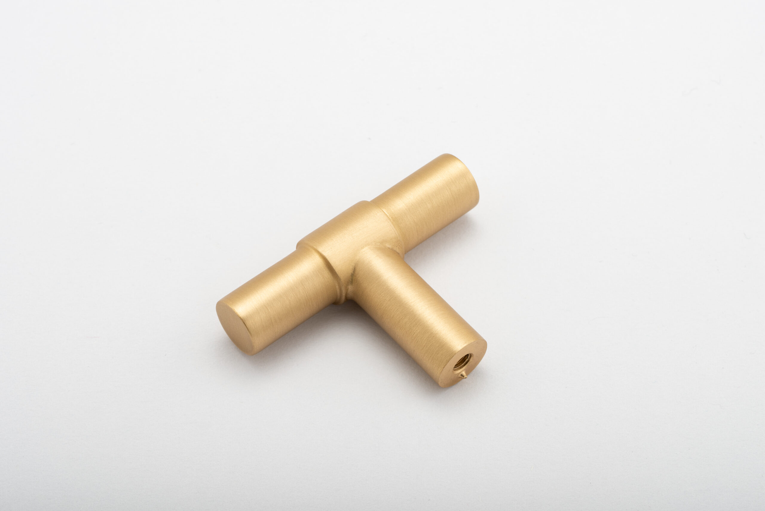 20986 - Helsinki T Cabinet Pull - Brushed Brass