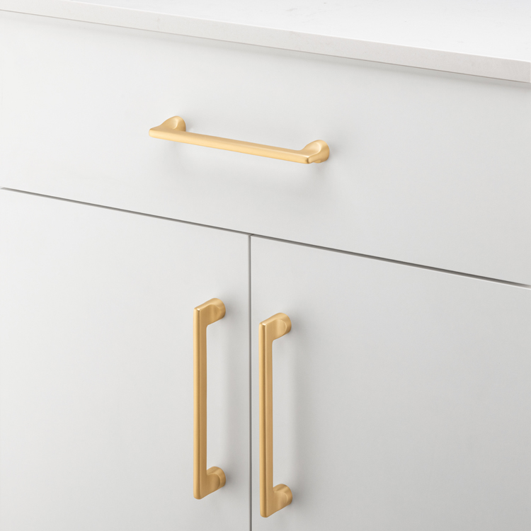 20896B - Baltimore Cabinet Pull with Backplate - CTC160mm - Brushed Brass
