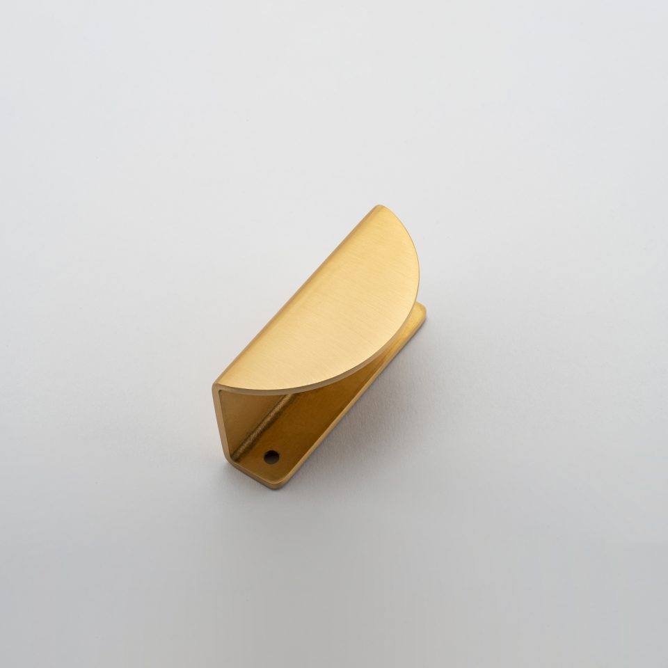 20936 - Osaka Lip Drawer Pull - Brushed Brass