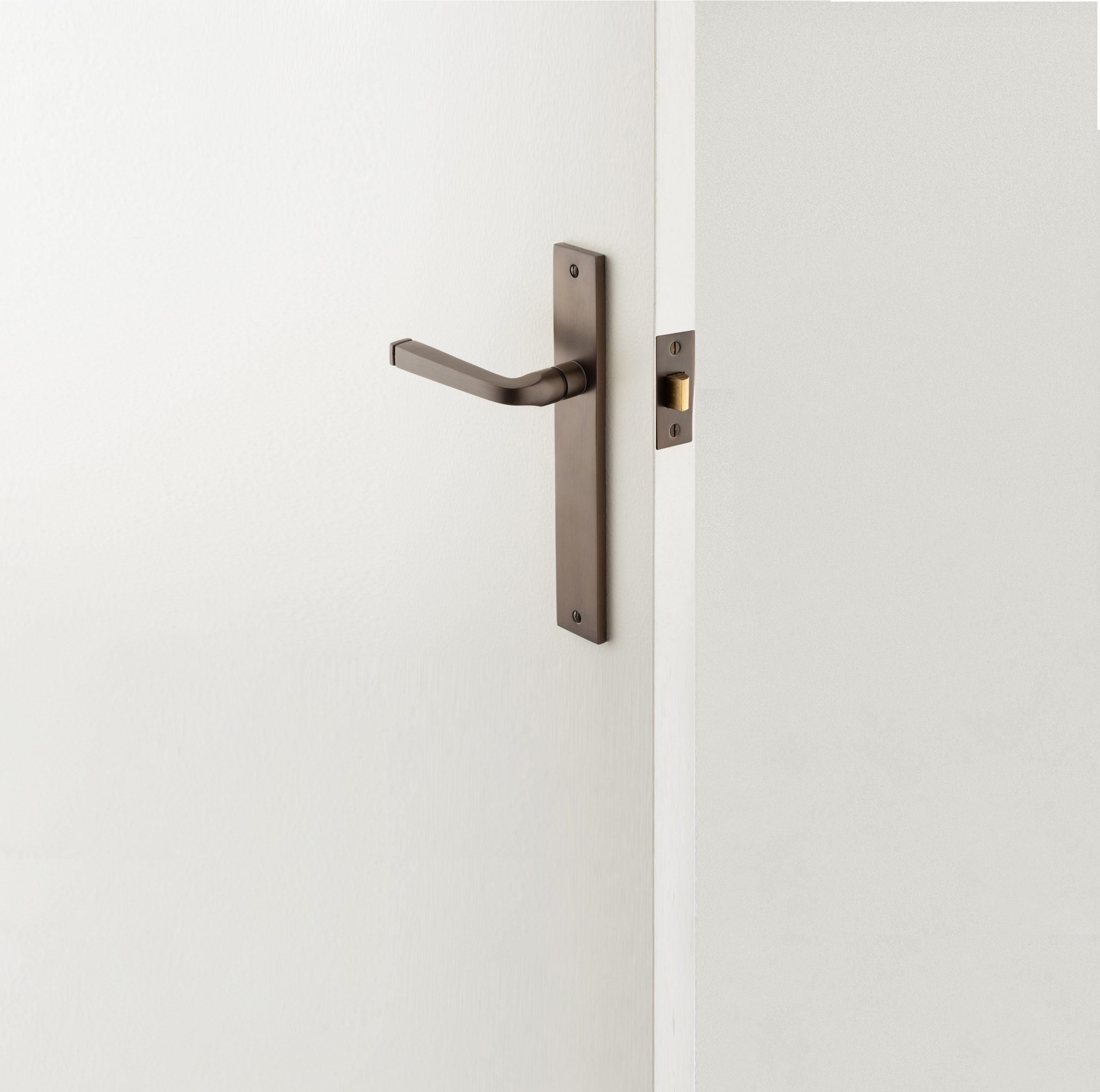 10208E85 - Annecy Lever - Rectangular Backplate - Polished Brass - Entrance