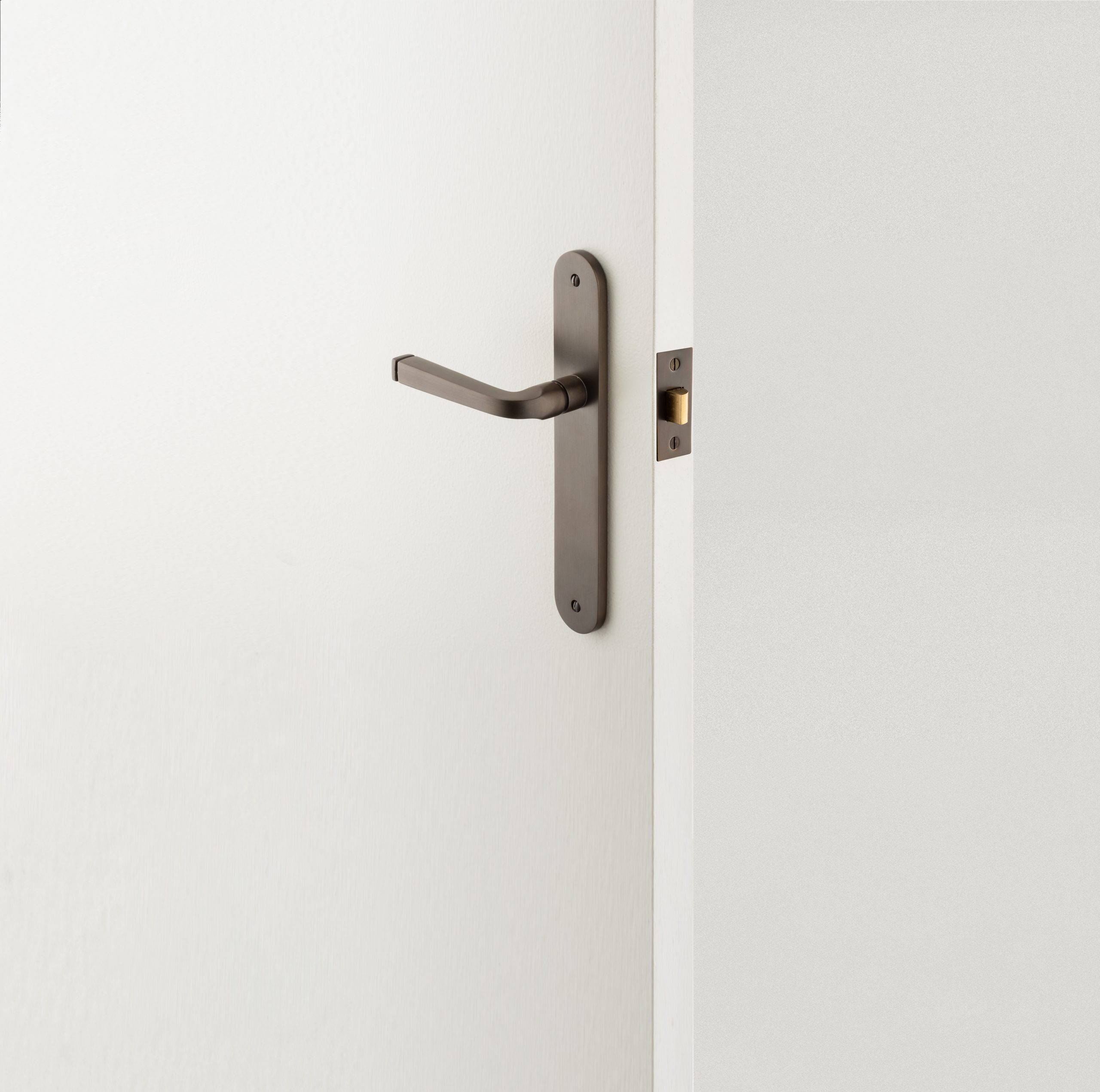 15232 - Annecy Lever - Oval Backplate - Brushed Brass - Passage