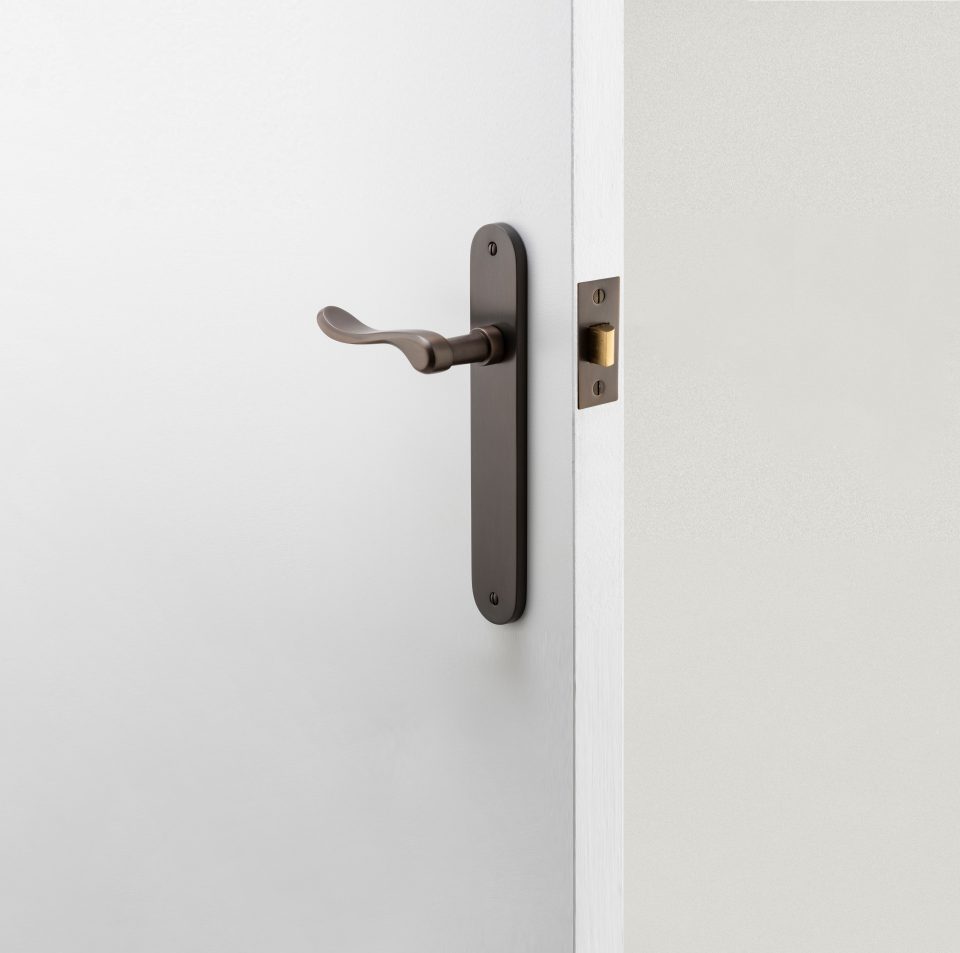 15424 - Stirling Lever - Oval Backplate - Brushed Brass - Passage