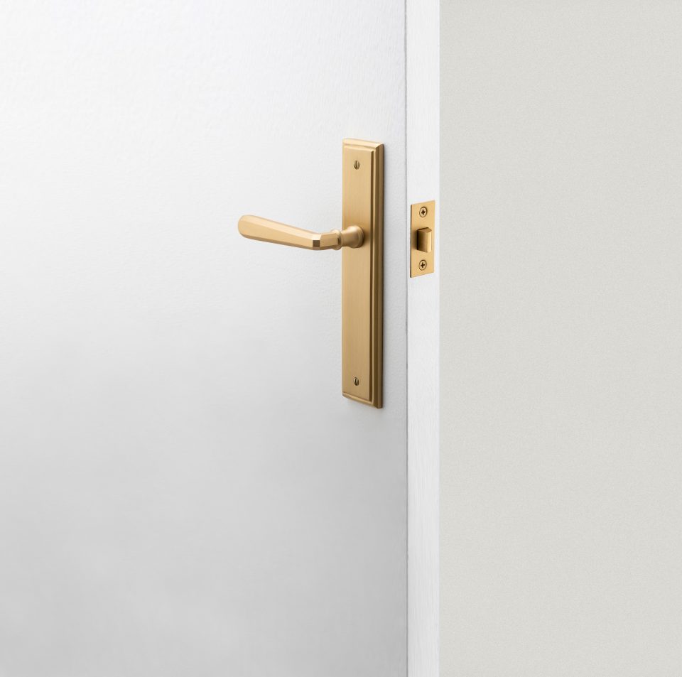 15378P85 - Copenhagen Lever - Stepped Backplate - Brushed Brass - Privacy