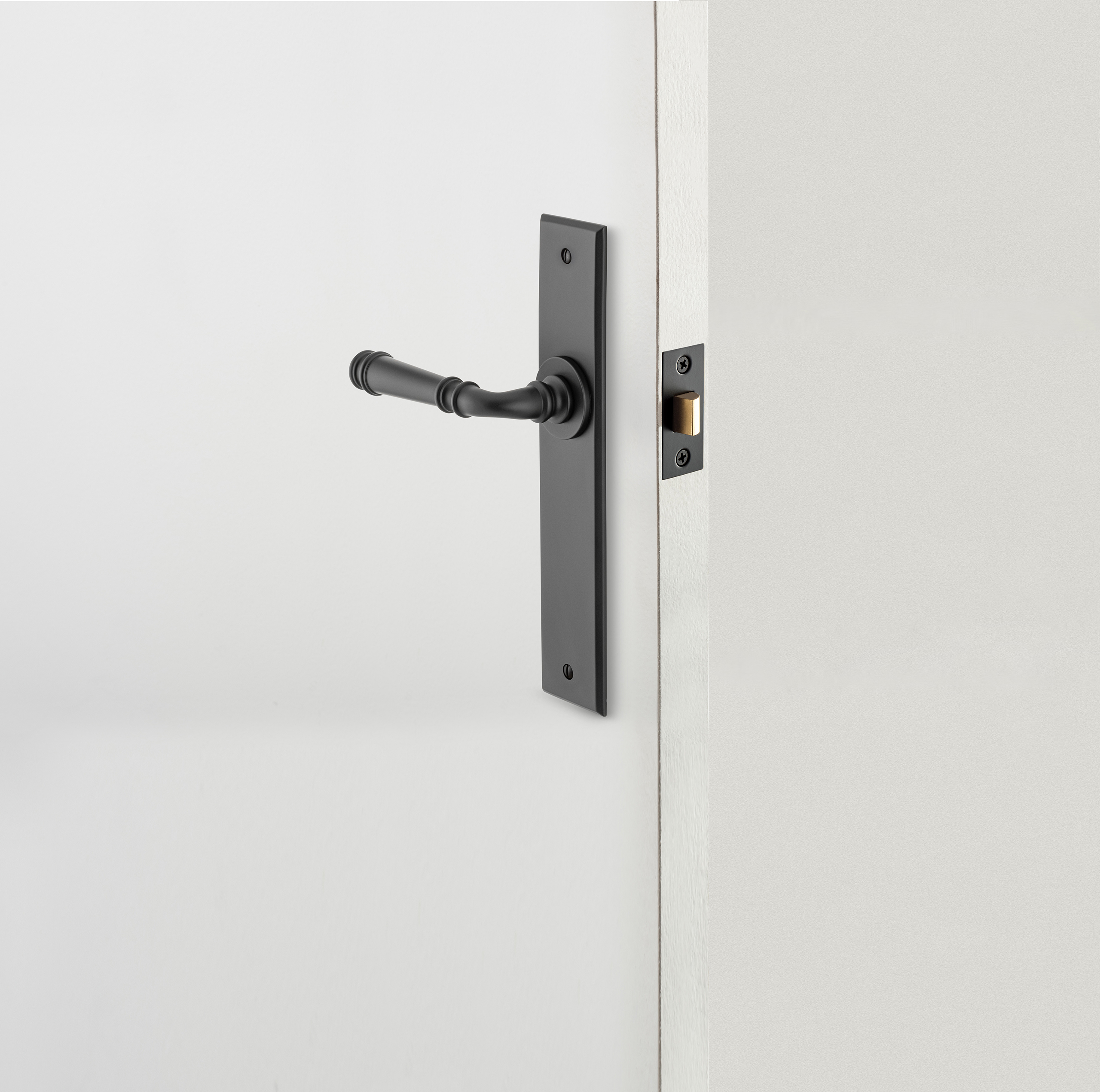 13786 - Verona Lever - Chamfered Backplate - Distressed Nickel - Passage
