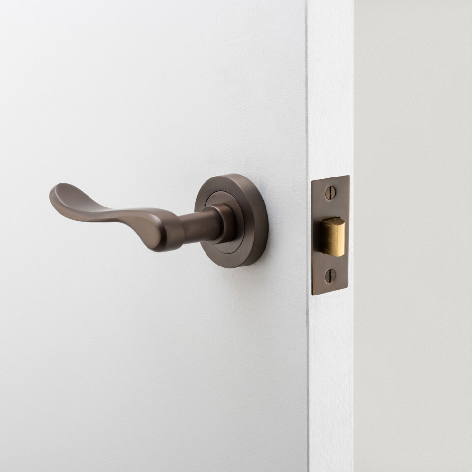 20796 - Stirling Lever - Round Rose - Brushed Brass - Passage